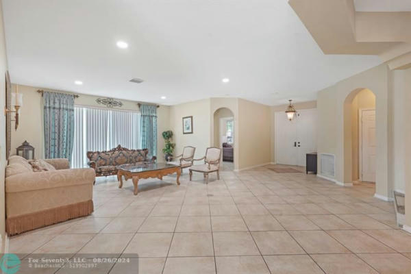 8996 ALEXANDRA CIR, WELLINGTON, FL 33414, photo 4 of 59