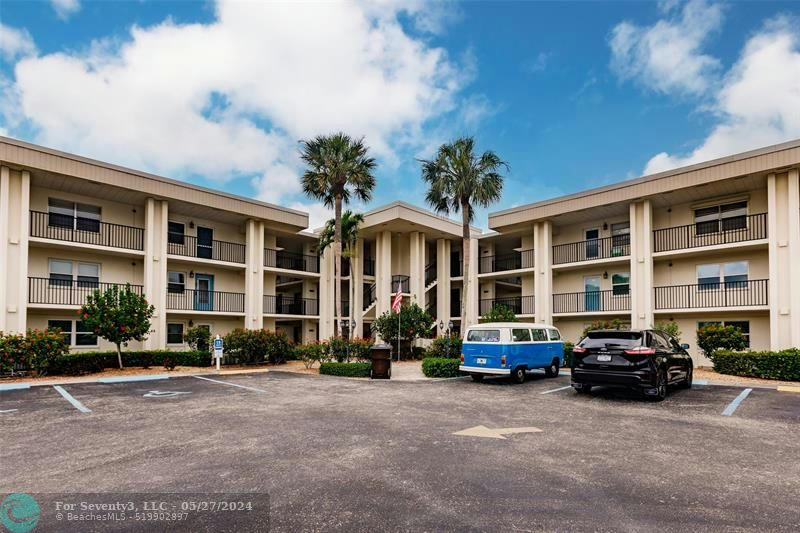 1828 PINE VALLEY DR APT 111, FORT MYERS, FL 33907, photo 1 of 44