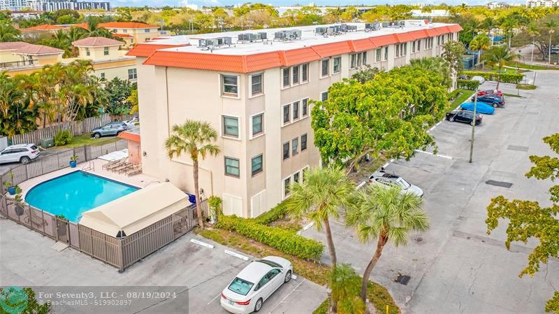 615 NE 12TH AVE APT 307, FORT LAUDERDALE, FL 33304, photo 1 of 6