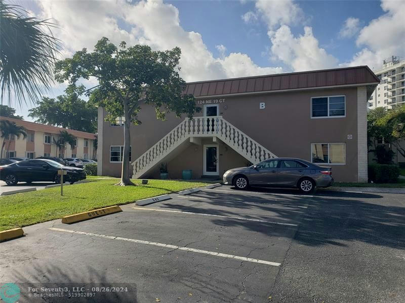 124 NE 19TH CT APT B111, WILTON MANORS, FL 33305, photo 1 of 12