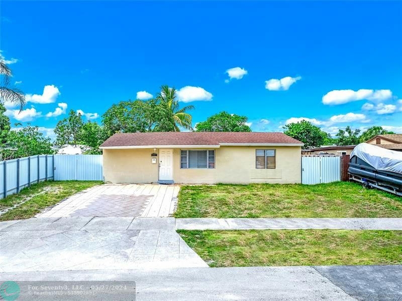 4957 SW 20TH ST, FORT LAUDERDALE, FL 33317, photo 1 of 17