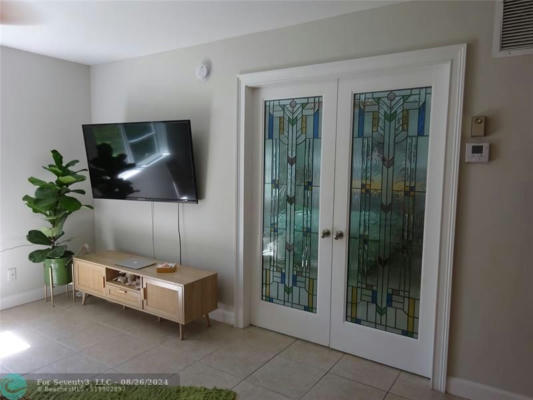 124 NE 19TH CT APT B111, WILTON MANORS, FL 33305, photo 2 of 12