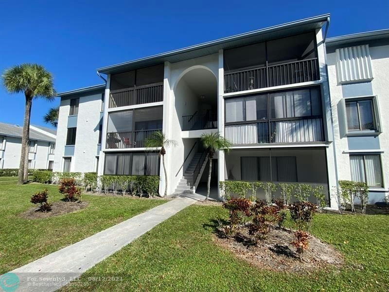 1011 GREEN PINE BLVD APT G1, WEST PALM BEACH, FL 33409, photo 1 of 8