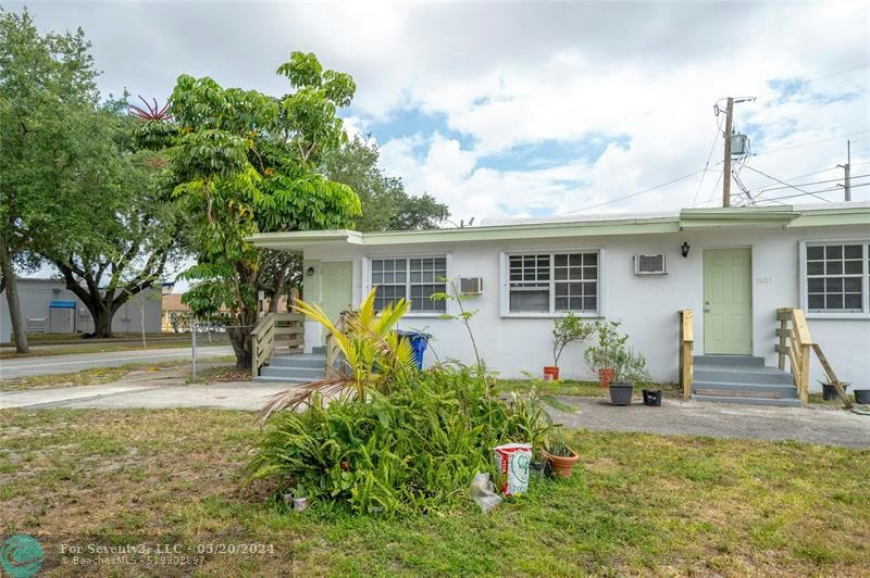 5611 LINCOLN ST # 5611, HOLLYWOOD, FL 33021, photo 1 of 19