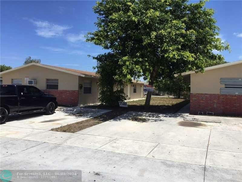 2736 NW 15TH CT, FORT LAUDERDALE, FL 33311, photo 1 of 10