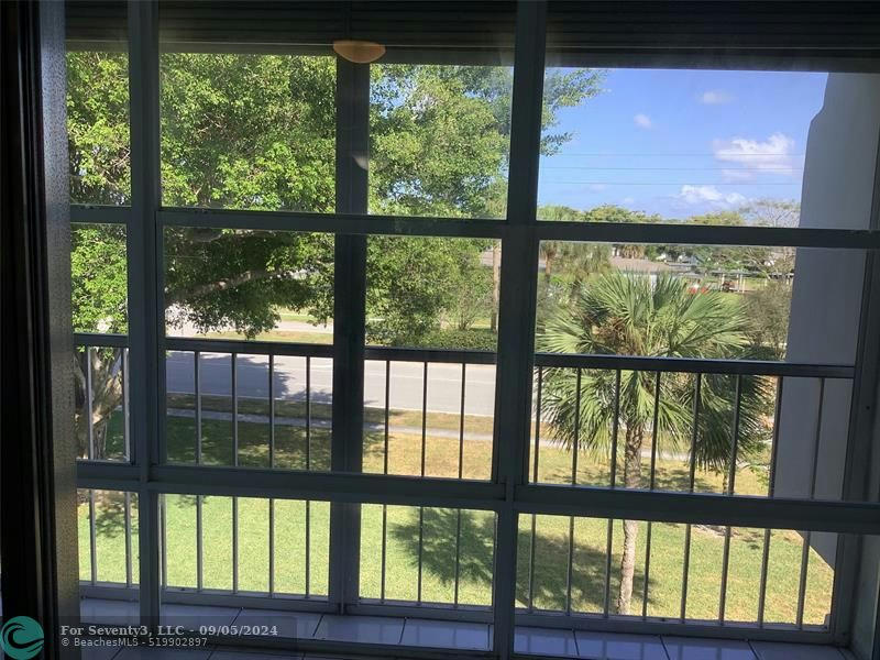 7887 GOLF CIRCLE DR APT 305, MARGATE, FL 33063, photo 1 of 13