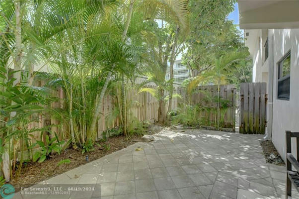 664 SE 20TH AVE APT 3, DEERFIELD BEACH, FL 33441, photo 4 of 37