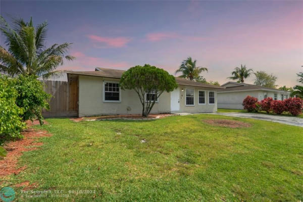8241 SW 7TH ST, NORTH LAUDERDALE, FL 33068, photo 4 of 19
