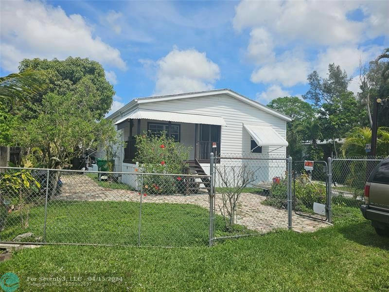 13211 SW 7TH CT, DAVIE, FL 33325, photo 1 of 16