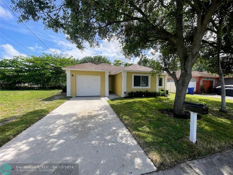2944 NW 9TH ST, FORT LAUDERDALE, FL 33311, photo 1 of 35