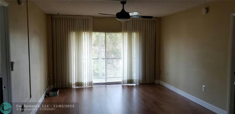 4176 INVERRARY DR APT 307, LAUDERHILL, FL 33319, photo 1 of 6